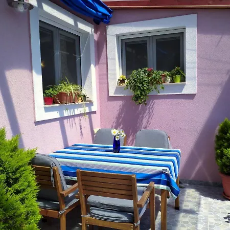 Ferienhaus Cheerful Two Bedroom With Panoramic View In Čelina