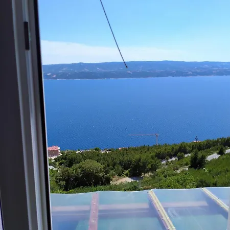 펜션 Cheerful Two Bedroom With Panoramic View In 셀리나