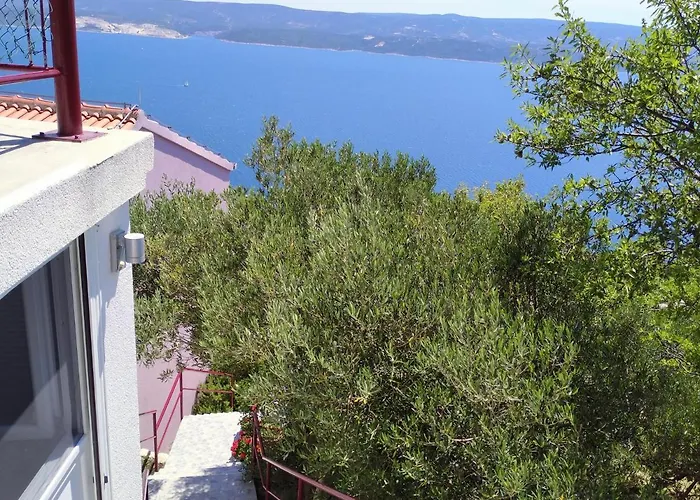 Cheerful Two Bedroom With Panoramic View In