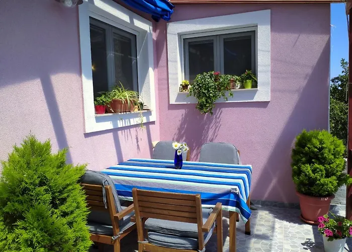 בית נופש Cheerful Two Bedroom With Panoramic View In צלינה